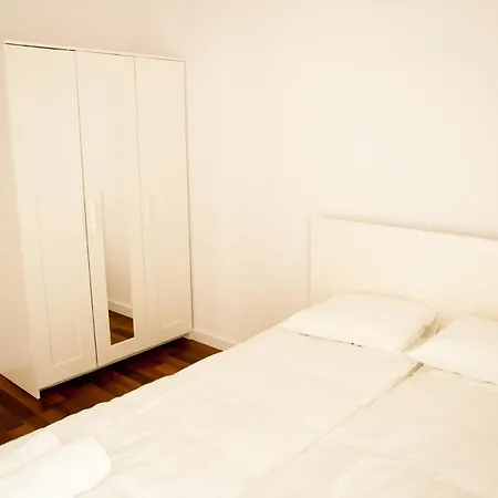Apartament Blu Лодзь Екстер'єр фото