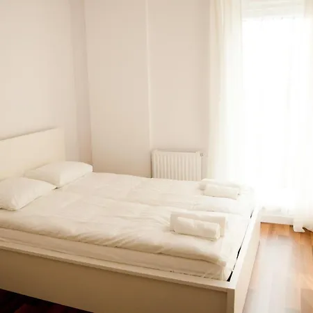 Apartament Blu Лодзь Екстер'єр фото